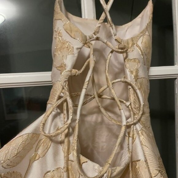 Windsor Dress - Picture 4 of 7